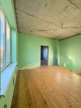 Новозбудований будинок, Орлика 5