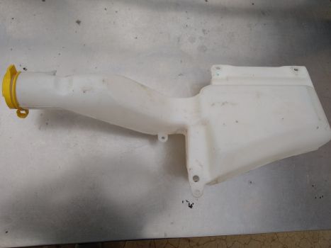 Бачок омивача Jeep Cherokee 7