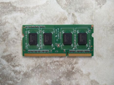 Оперативка до ноутбука 2