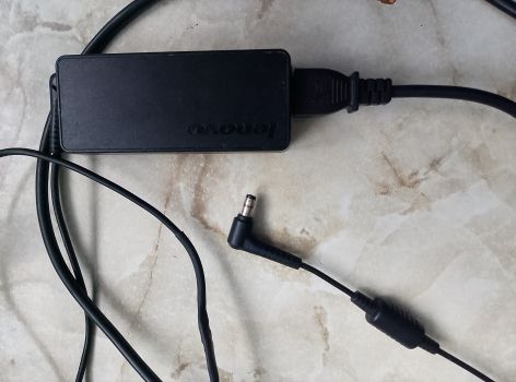 Блок живлення до ноутбуків Lenovo ( оригінал ) 2