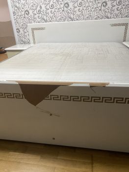 Ліжко 1.6х2.0 з приліжковими тумбами 4