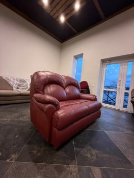 Новий бордовий шкіряний диван 4