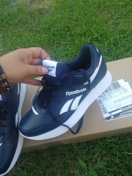 Оригінальні кросовки Reeok 2