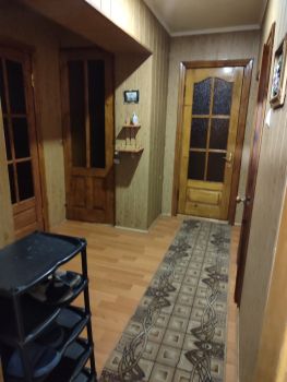 Трьох кімнатна квартира . 8