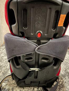 Автокрісло від народження до 30к 4