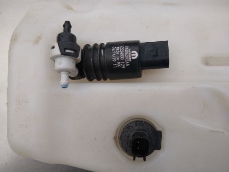 Бачок омивача Jeep Cherokee 2