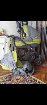 Дитячу коляску 2/1