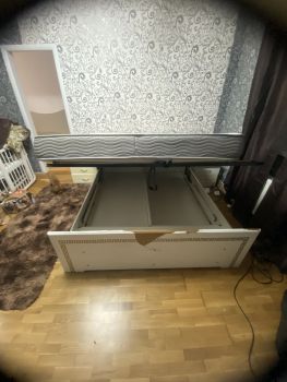 Ліжко 1.6х2.0 з приліжковими тумбами 6