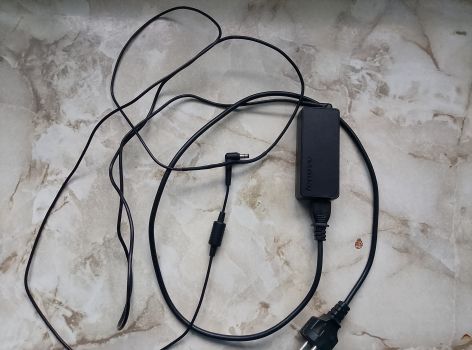 Блок живлення до ноутбуків Lenovo ( оригінал ) 4