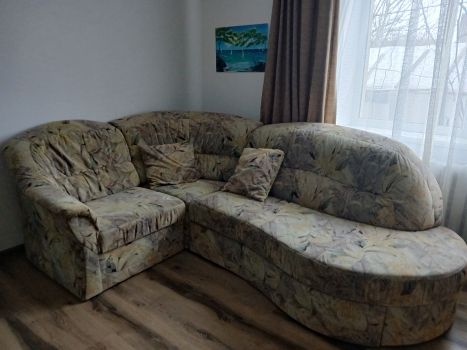 Куток у вітальню 1