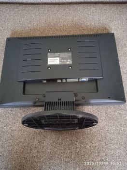 Монітор Neovo K-A19 з блоком живлення і  кабелем 2