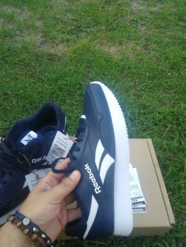 Оригінальні кросовки Reeok 6