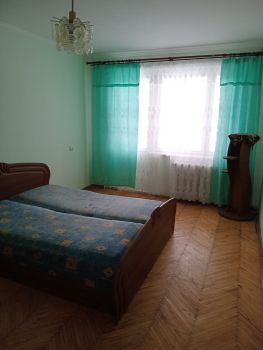 Здається двокімнатна квартира по вул. Литвина 1