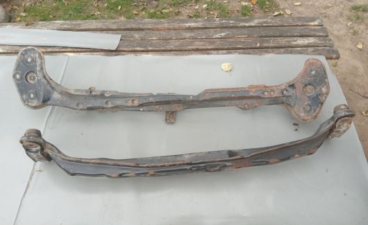 Продам різні запчастини 4