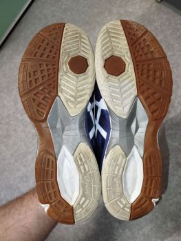 Кросівки ASICS оригінал, розмір 46 8