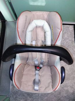 Автолюлька Maxi-Cosi (Нідерланди) вік 0+ (0-13кг.) 1