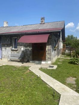 2-кімнатна квартира, вул.Добровольців 5