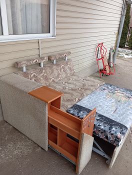 Диван розкладний з тумбою в задовільному стані 4