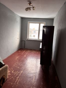 2-кімнатна квартира, вул.Василя Стуса 3 3