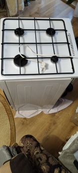 Газова плита з газовою духовою 