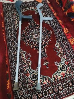 Милиці підпахвові костилі 2