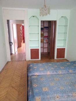 Здається двокімнатна квартира по вул. Литвина 3