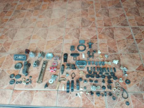 Продам різні запчастини 1