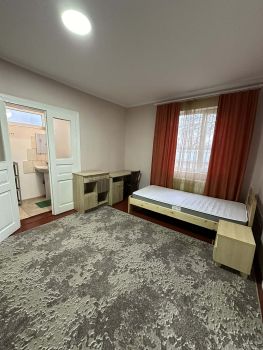 Здається в оренду  будинок у місті Надвірнащ 2