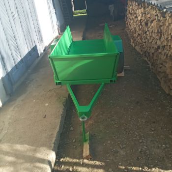 Причеп одновісний 2