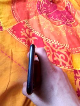 iPhone XR у хорошому стані 5