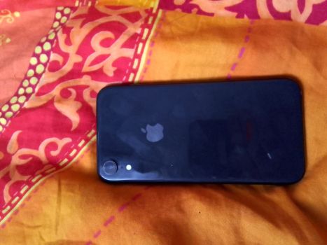 iPhone XR у хорошому стані 2