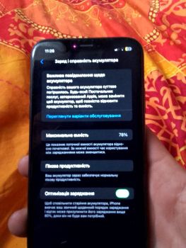 iPhone XR у хорошому стані 6