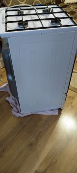 Газова плита з газовою духовою 