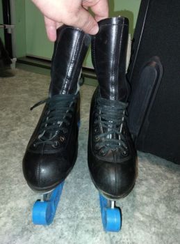 Фігурні ковзани шкіра розмір 40 8