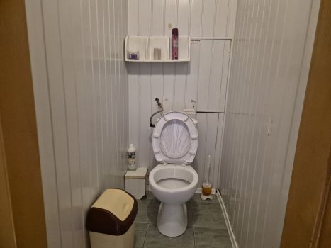 Здається 2 квартира квартира 4