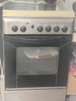 Газова плита INDESIT(Італія)  духовкою електричною 1