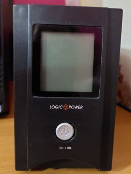 Джерело безперебійного живлення Logic Power 3