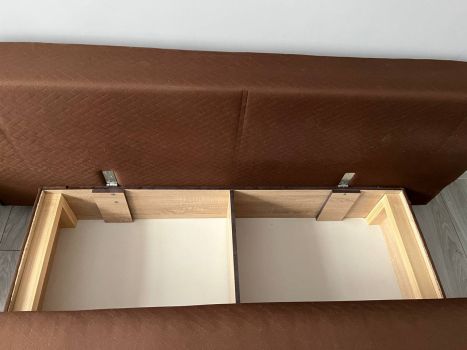 Диван для вітальні 2