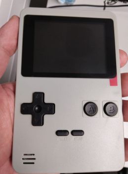 Ретро портативна 8-bit нова ігрова приставка 3