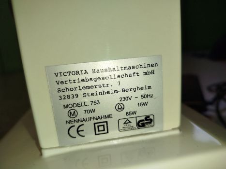Швейна машина Victoria 753 (multitec) Німеччина 3