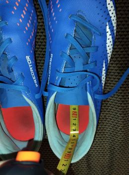 Бутси оригінал Adidas Predator 39 розмір кеди 7