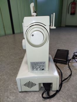 Швейна машина Victoria 753 (multitec) Німеччина 2