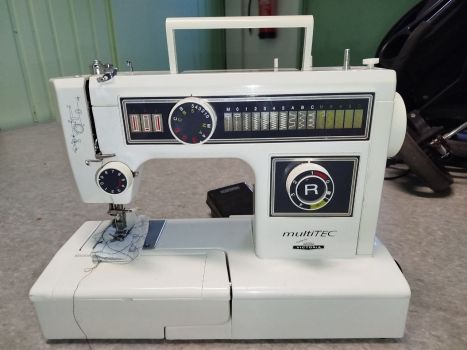 Швейна машина Victoria 753 (multitec) Німеччина 1