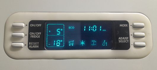 Холодильник Аriston 195см. 3