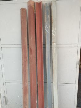 Стовпчики огорожі