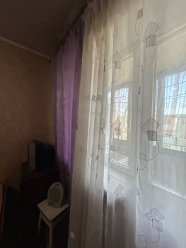 1-кімнатна квартира, вул.Богдана Хмельницького 4