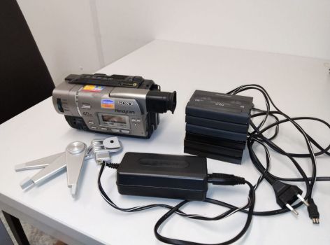 Відеокамера Sony Handycam Video8 для оцифрування 2