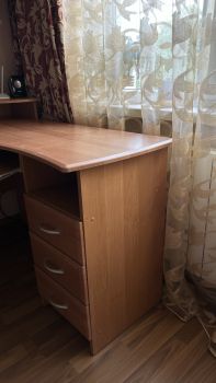 Письмовий стіл 4