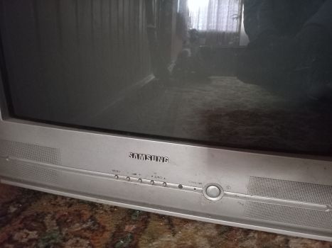 Телевізор кінескопний 2