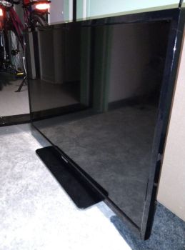 Телевізор Telefunken 32